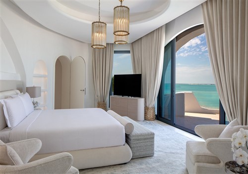 Anantara Santorini Abu Dhabi Retreat