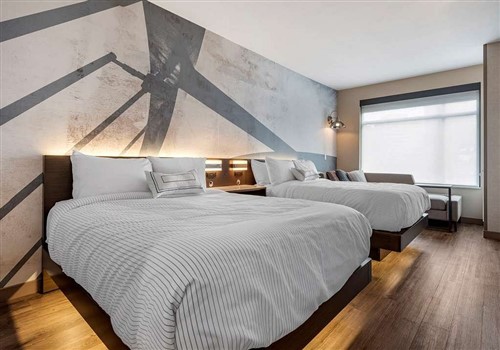 Cambria Hotel Minneapolis Downtown >