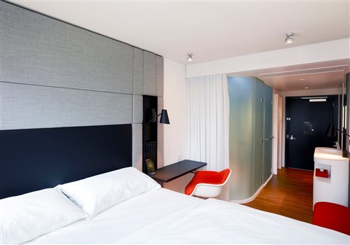citizenM Miami World Center > citizenM Miami World Center >