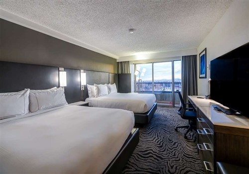 DoubleTree by Hilton Calgary North > DoubleTree by Hilton Calgary North >