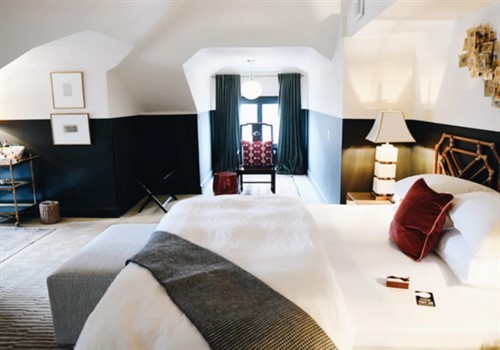 The Aida Kansas City > The Aida Kansas City >