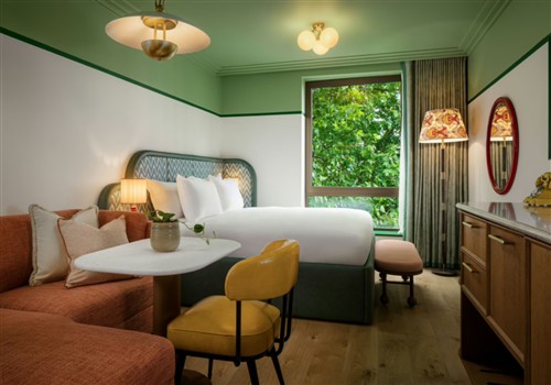 The July London Victoria The July London Victoria