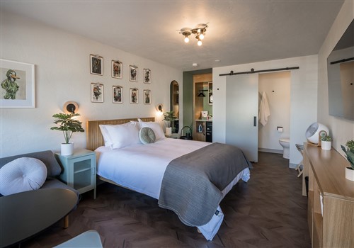 The Local Motel & Shops Eugene