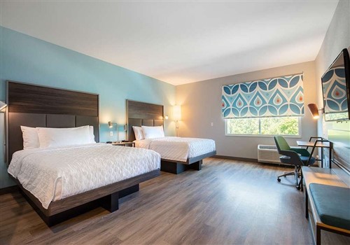 Tru by Hilton Eugene