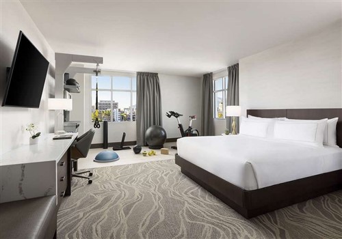 New Hilton hotel in Tucson AZ opened in 2021