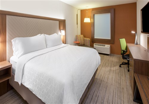 New Holiday Inn hotel in San Jose opened in 2021 >
