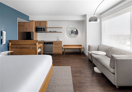 New all-suite hotel in Tampa opened in 2021