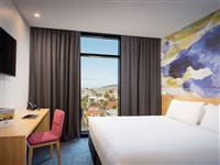 New good value hotel in Hobart opened in 2017 >