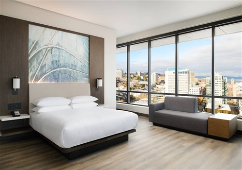 New hotel in Downtown Tacoma 2020 >