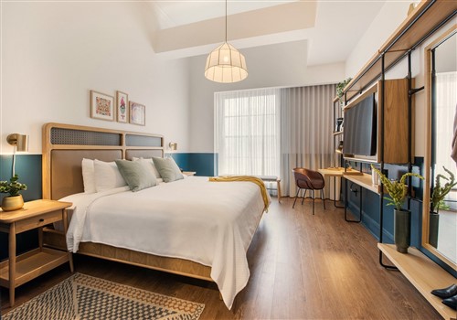 New hotel in NOLA CBD 2019