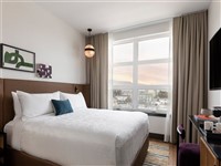 New hotel in Oakland California >