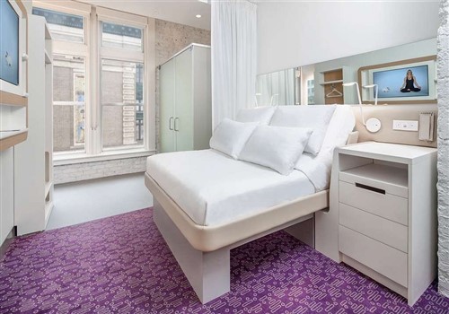 New hotel in San Francisco city center opened in 2019 >