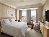 New luxury boutique hotel in Boston opened in 2021 >