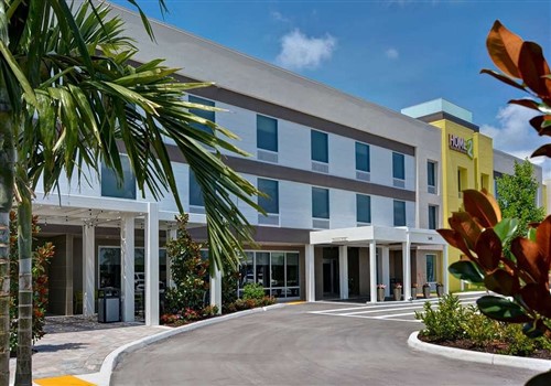 New Suites Hotel in Naples Florida 2020 >