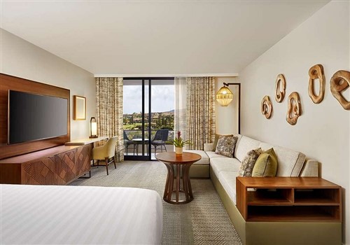 Newly renovated hotel in Maui Hawaii > Newly renovated hotel in Maui Hawaii >