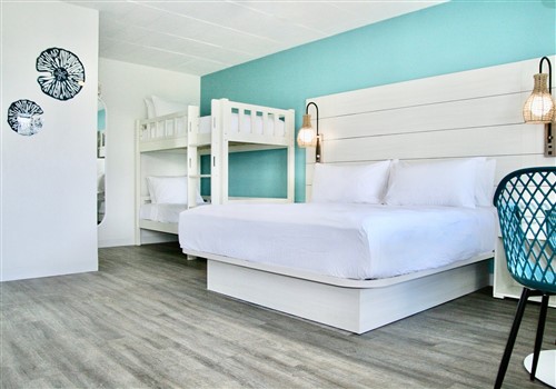 Photo of a bunk room suite at the newly renovated Hotel Cabana Oceanfront / Boardwalk in Wildwood NJ opened in 2023 Newly ronovated hotel in Wildwood NJ 2023